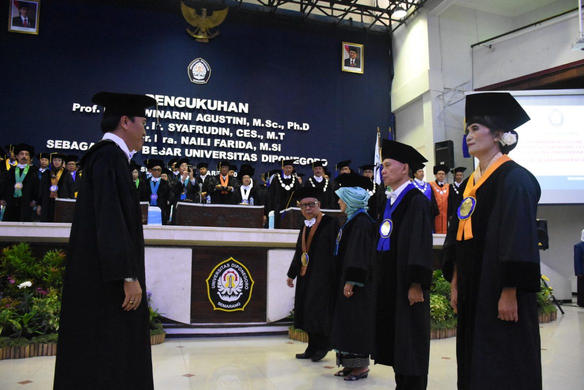 Undip Kukuhkan 3 Guru Besar Baru - Faculty Of Social And Political ...