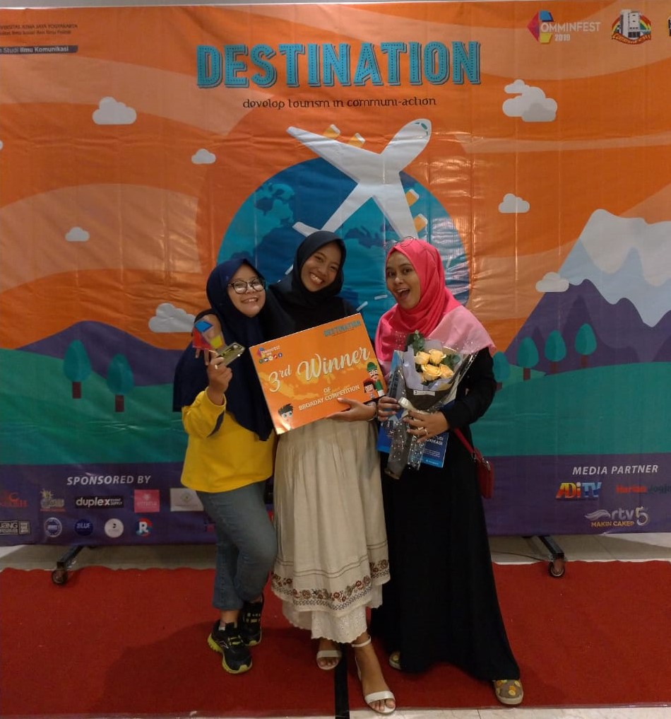 2 Mahasiswa Komunikasi Undip Raih Juara 3 Di Comminfest 2019