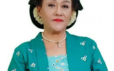 Prof. Dr. Dra. Ari Pradhanawati, M.S: Our Role in Advancing The Education, by Supporting Undip to Become A World Class University