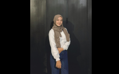 Civanda Adi Putri (UNDIP Government Science Student), 1st Winner Of The National Poetry Reading Contest Organized By UNY