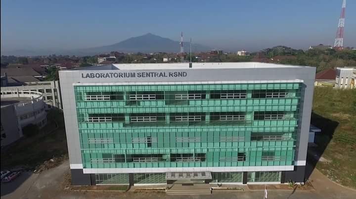 RSND Central Laboratory Holds Vaccination For Undip Students And Employees’ Families