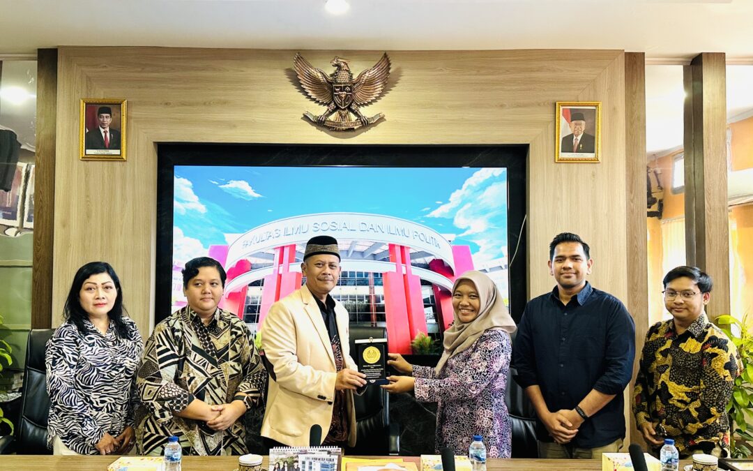 Benchmarking Activity of FISIP Unesa with the Department of International Relations at FISIP Undip