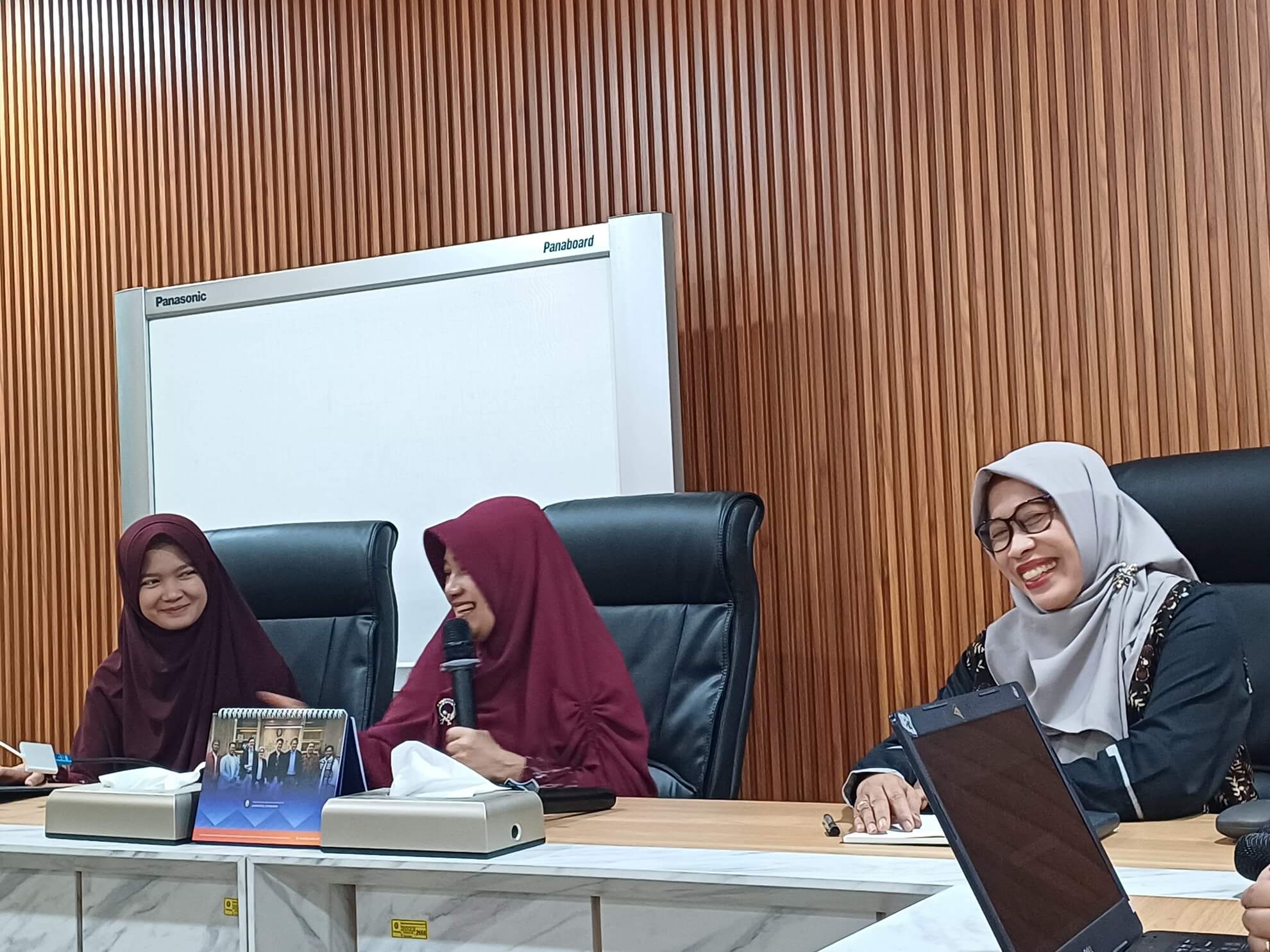 Kajian Muslimah cover