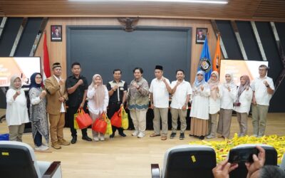 Menebar Kebaikan di Bulan Suci: Kisah Kebersamaan FISIP Undip Saat Berbagi Ramadhan