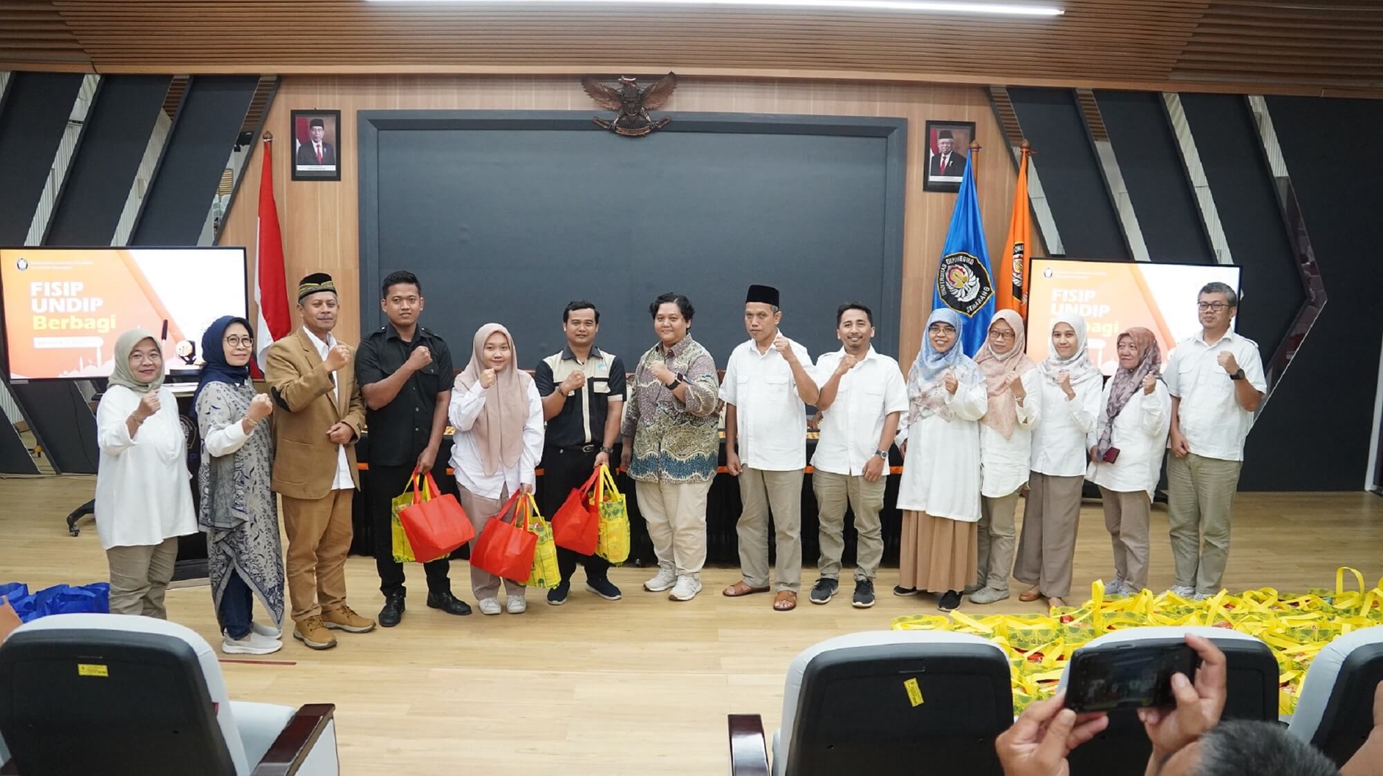 Spreading Goodness in the Holy Month: The Story of Unity at FISIP Undip ...