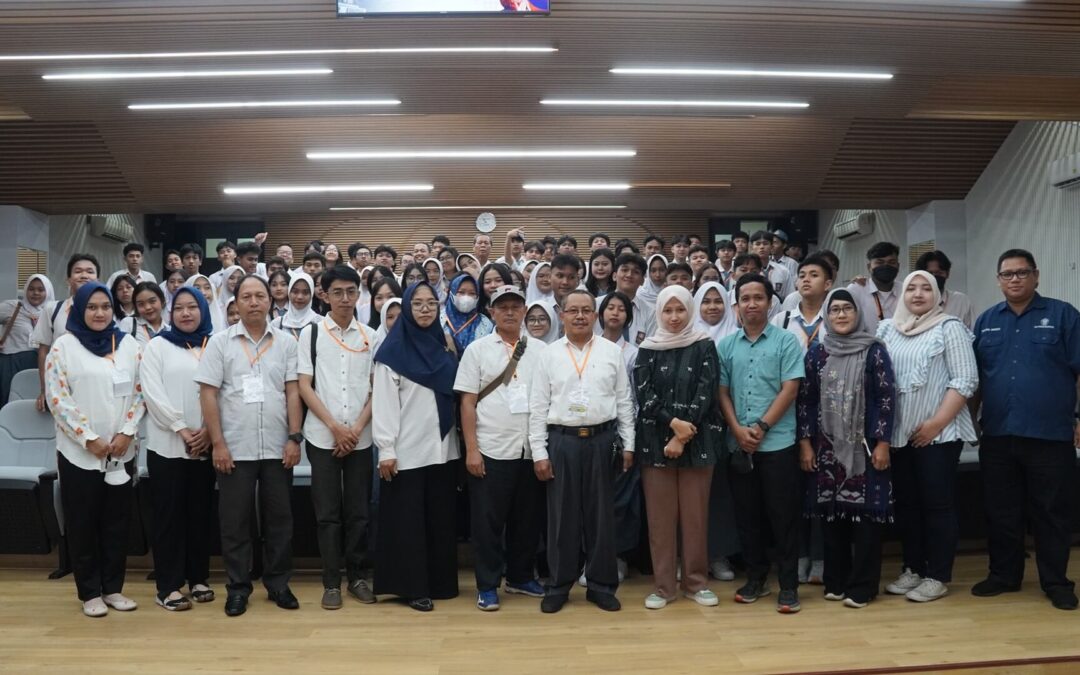 Menggali Motivasi untuk Meraih Mimpi: Kunjungan Sekolah ke FISIP Undip