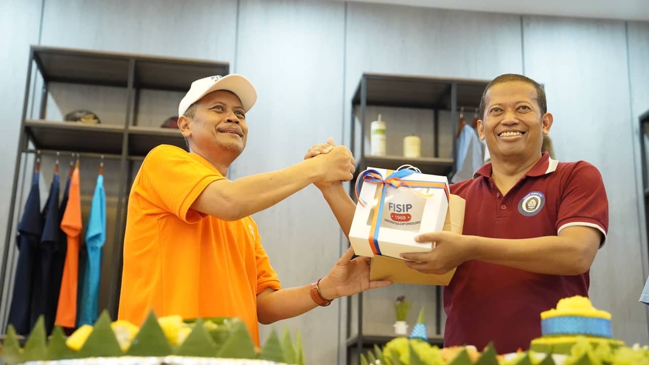 FISIP Undip Dorong Pengembangan Jiwa Wirausaha Muda Lewat Peresmian Laboratorium Kewirausahaan 2