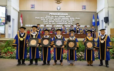 Pengukuhan 5 Guru Besar UNDIP: Tawarkan Inovasi untuk Solusi bagi Masyarakat