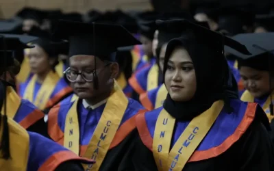 FISIP Undip Gelar Yudisium Ke-177 (Sesi 2): Pesan Penting untuk Tetap Rendah Hati dan Berkontribusi bagi Masyarakat