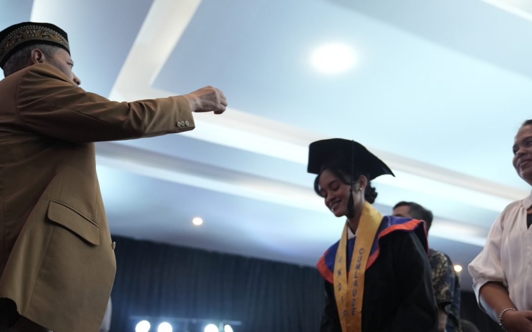 Yudisium ke-178 FISIP Undip Sesi 2: Momentum Lahirnya Penghubung Antarbudaya dan Penyampai Kebenaran