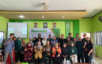 Department of Public Administration FISIP Undip Holds International Community Services: Empowering Fish Smokers Community in Demak with IIUM Malaysia