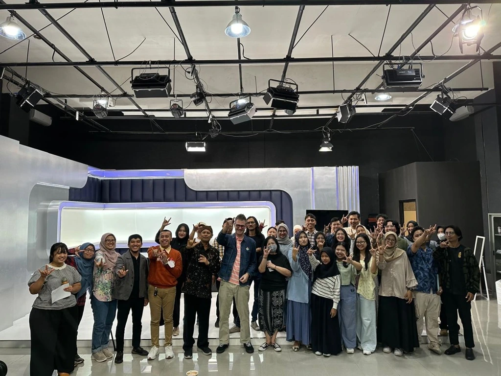 FISIP Undip Gelar International Community Service 2025 2