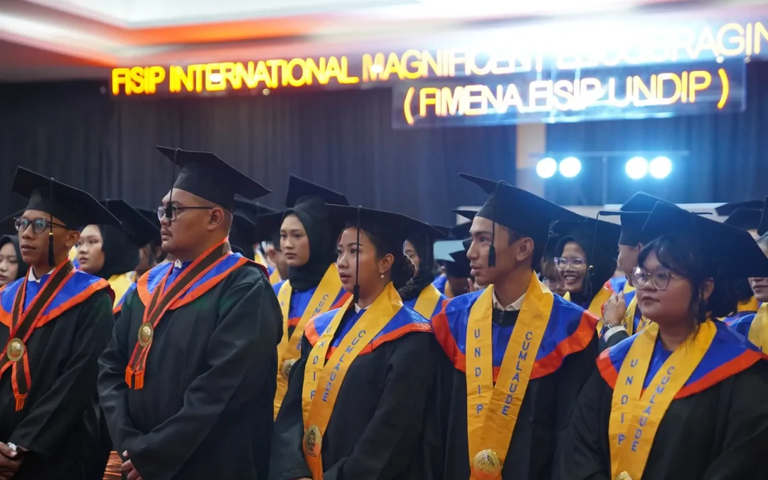 Yudisium FISIP Undip ke-179 [Sesi 2]: Pengalaman Membentuk Pribadi Kuat, Sabar, dan Bermakna bagi Sesama