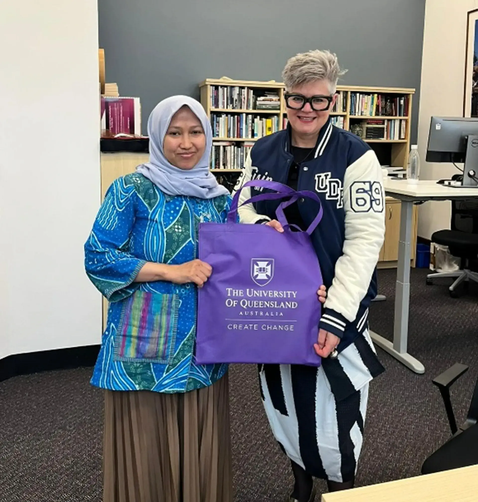 Double Degree Perdana, FISIP Undip Jalin Kerja Sama dengan University of Queensland