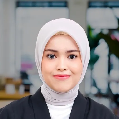Intania Effendi, S.Kom., M.B.A.