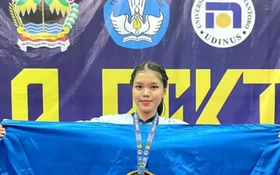 FISIP Undip Student Wins 2nd Place in Women’s Kumite 55kg at Udinus Karate Championship 2025