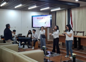 PERSEKUTUAN UMUM MAHASISWA KRISTEN FISIP UNDIP: EVERYTHING MUST BE DONE WITH LOVE