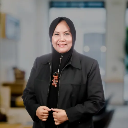 Prof. Dr. Dra. Sri Suwitri, M.Si.