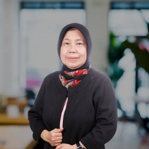 Dr. Dra. Kushandajani, M.S.