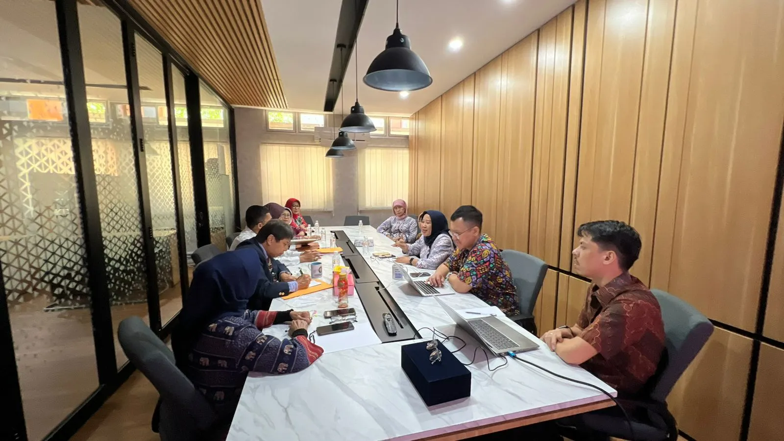 KBK Governansi Publik dan Guru Besar University of the Philippines (UP) Diliman Teliti Inovasi Digital Pemerintahan di Indonesia dan Filipina