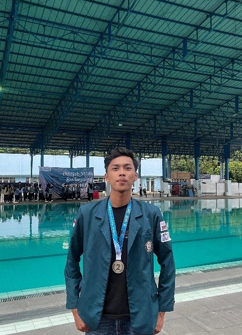 Mahasiswa Fisip Undip Raih Juara 2 di Event Nasional