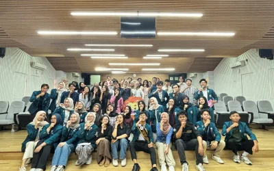 “Own the Stage”: BISPEAK 2025 Empowers FISIP UNDIP Students to Master the Art of Public Speaking