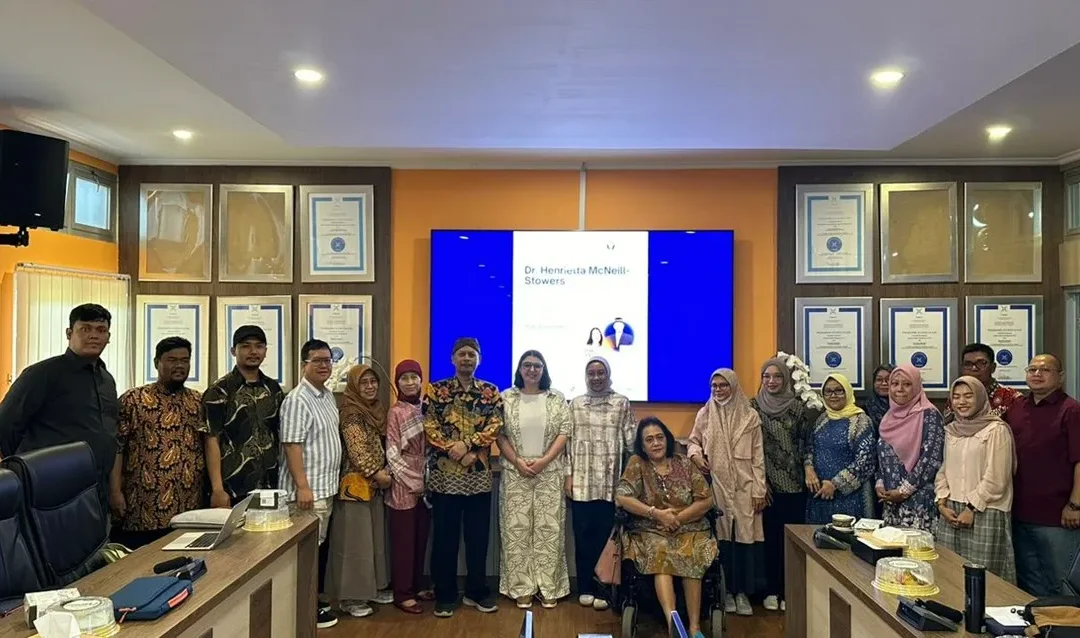 FISIP UNDIP Hadirkan Dr. Henrietta McNeill-Stowers dalam Seminar “Meet the Editor: Tips and Tricks for Publishing in Scholarly Journals”