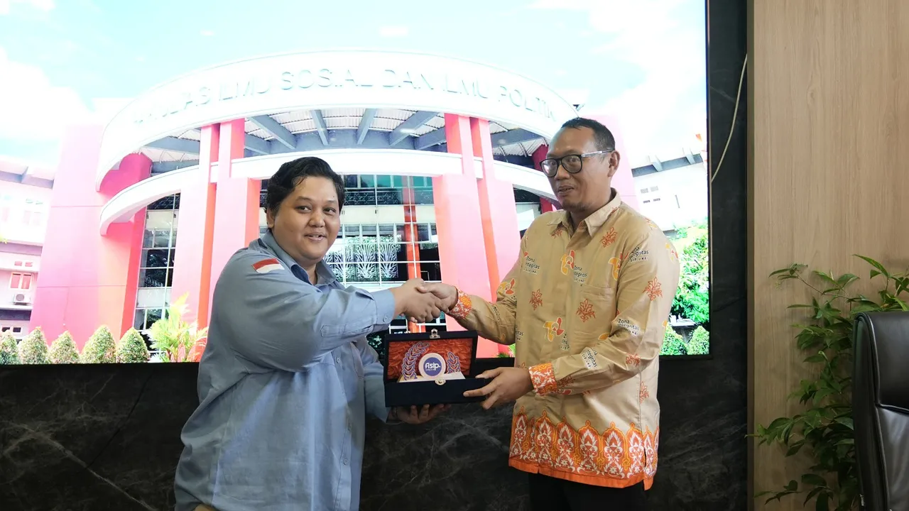 FISIP Unri Kunjungi FISIP Undip