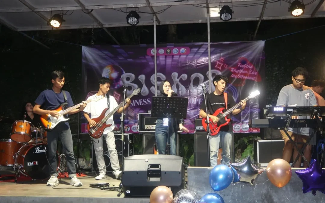 Business Kaleidoscope 2025: A Fusion of Art and Business by Business Administration Students, FISIP Universitas Diponegoro