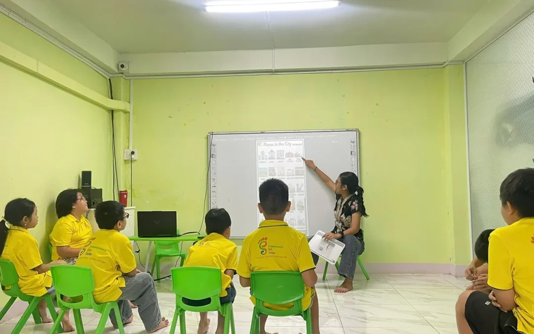 Universitas Diponegoro Students Participate in Global Classroom Program in Vietnam