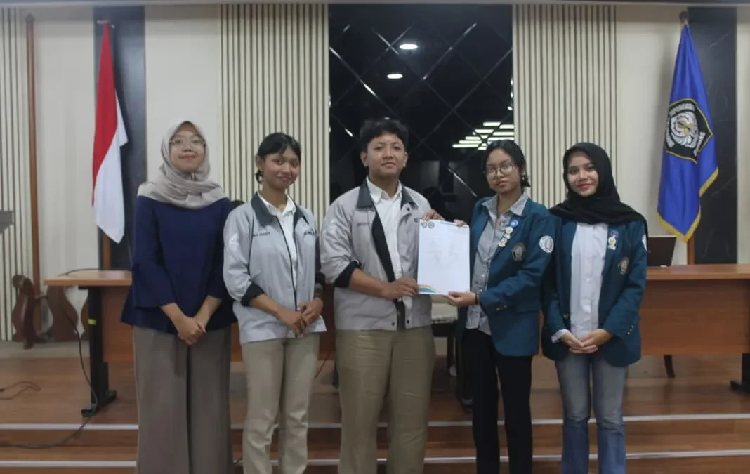 Extraordinary Deliberation: Leadership Succession Strategies in the Communication Science Student Association