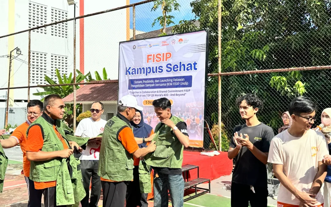 Kolaborasi dengan BEM Fakultas, FISIP UNDIP Luncurkan Relawan Pengelolaan Sampah