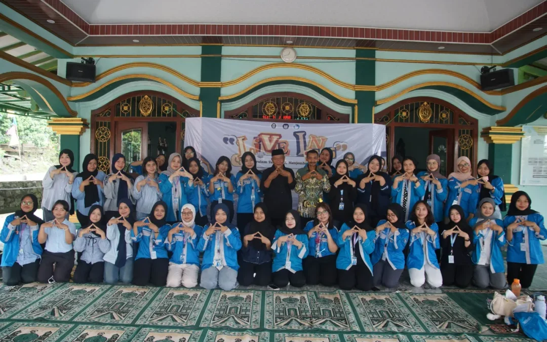 Live In 2025 by UPK HIMPS FISIP Undip “Weaving Technology, Bridging Tradition”