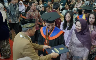Yudisium FISIP Undip Ke-181: Bekal Terpenting adalah Kemauan untuk Terus Belajar